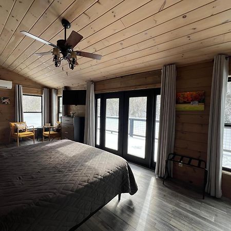 Firefly Fields 2-Acres With Guest House, Game Room, Mountain & River Views Сивиървил Екстериор снимка