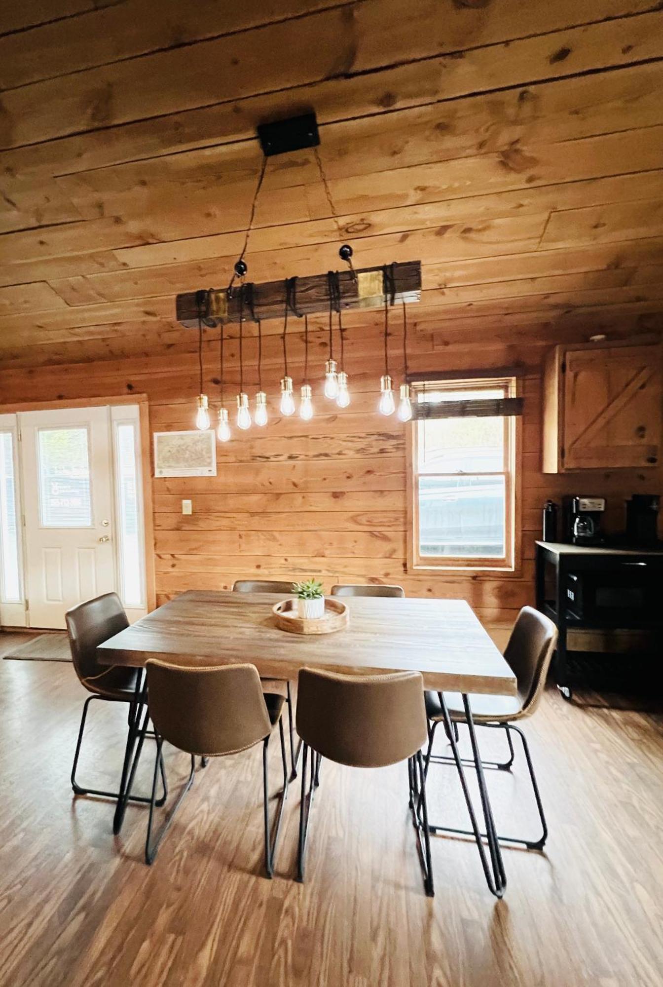 Firefly Fields 2-Acres With Guest House, Game Room, Mountain & River Views Сивиървил Екстериор снимка