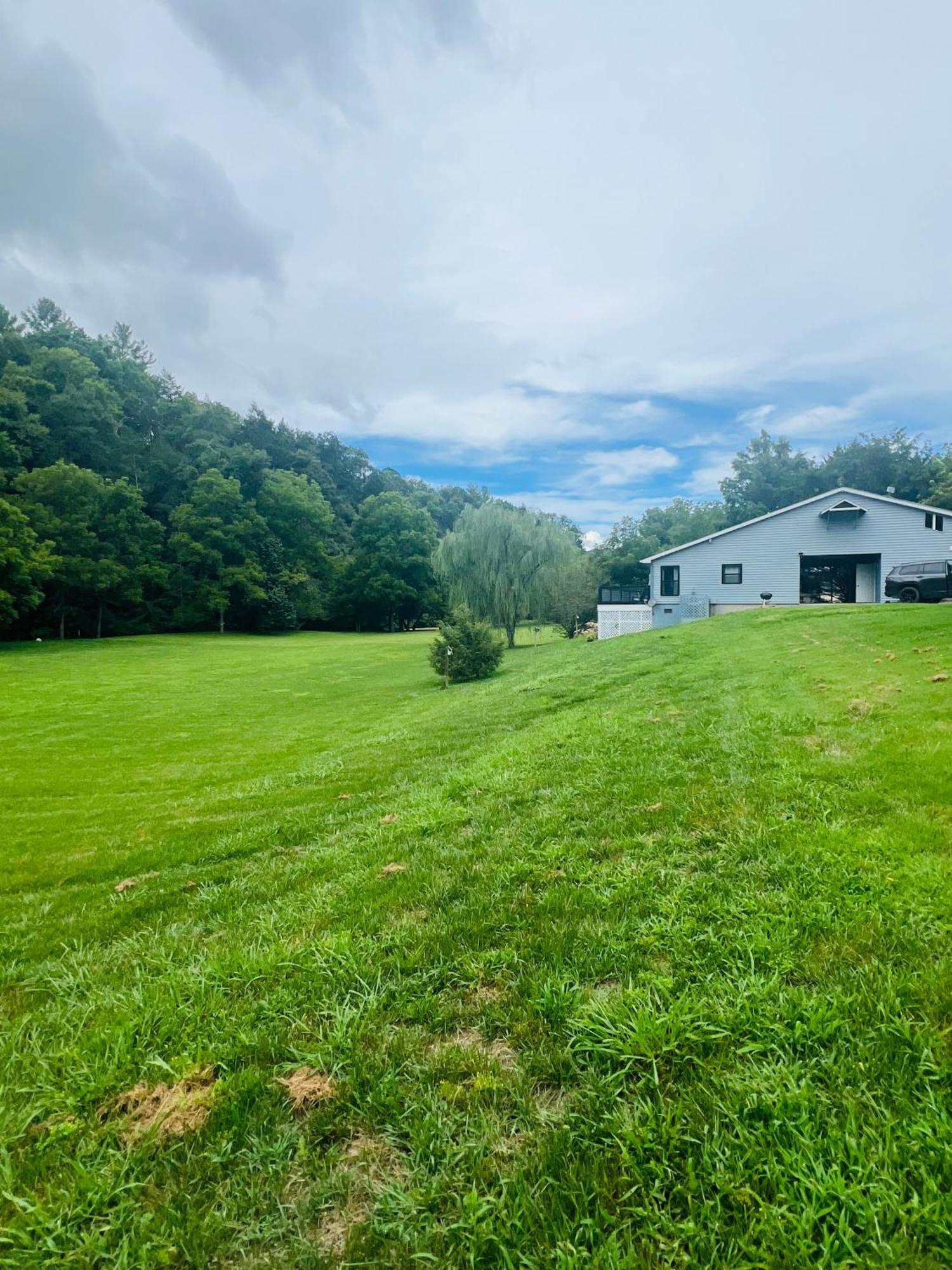 Firefly Fields 2-Acres With Guest House, Game Room, Mountain & River Views Сивиървил Екстериор снимка